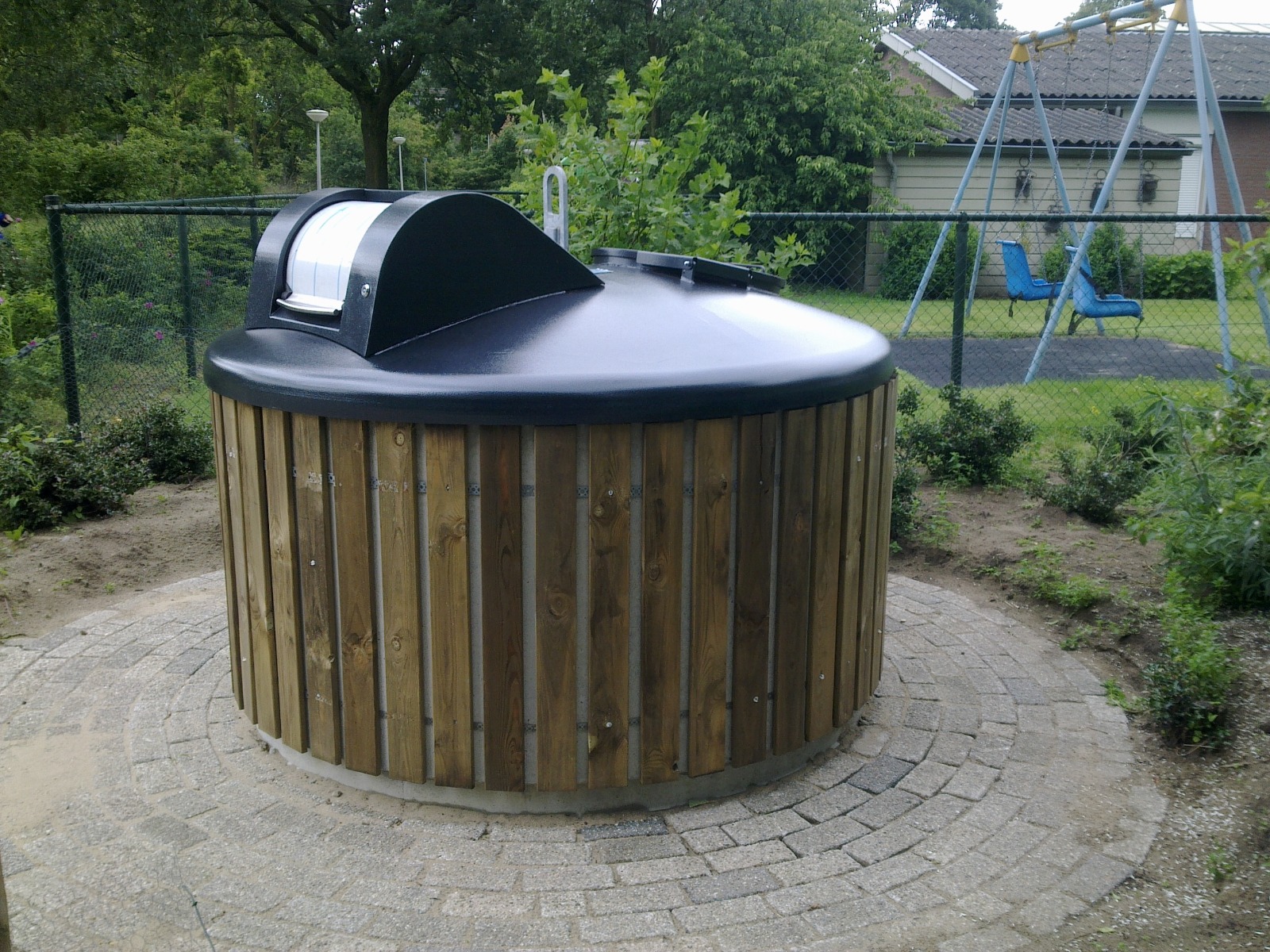 Semi-ondergrondse afvalcontainer - Tièrso staal
