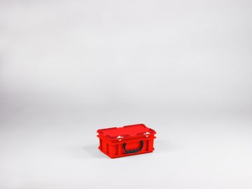 Euroline stackable plastic case, 300x200x135 mm, 5L with one handle PP virgin red