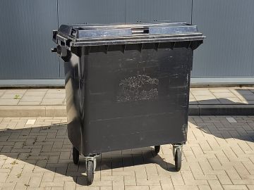 Wheelie bin 770L, 1371x779x1316 mm, light signs of use