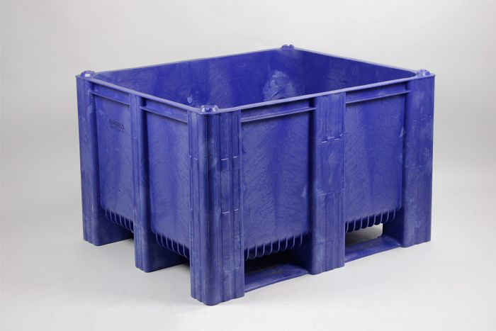Food grade palletbox 630L, on 3 skids, blue