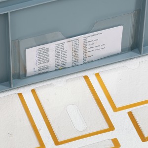 Etiketten en labels voor kunststof koffers Etiketten en labels voor kunststof koffers